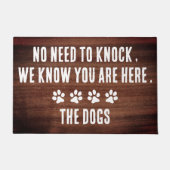 木目の愛犬を素朴ノックすおもしろいる必要なし ドアマット (正面)