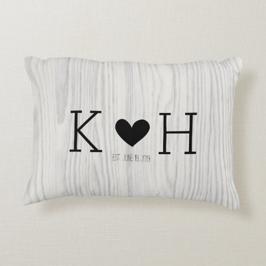 木目夫婦パーソナライズされたイニシャル結婚ズ アクセントクッション (裏面)