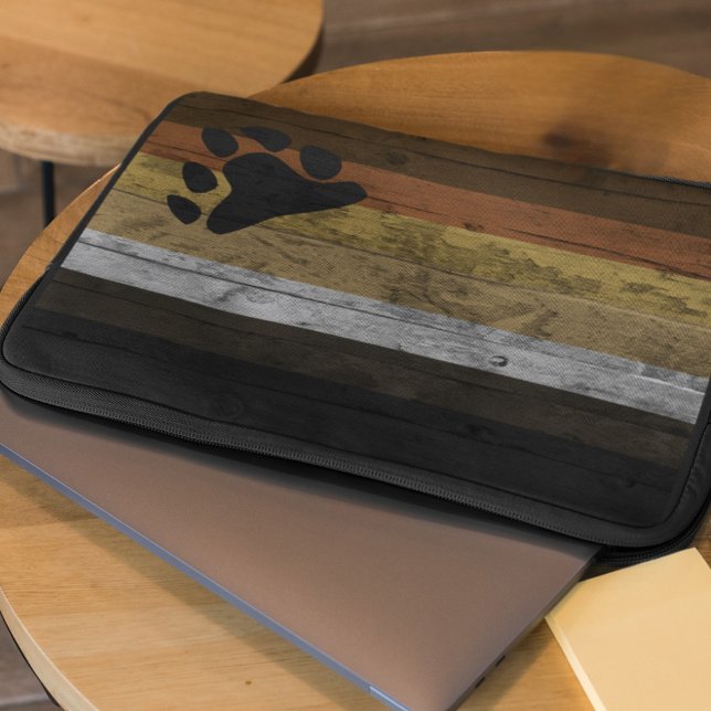 木目熊の兄弟愛プライドフラグストライプポー ラップトップスリーブ (クリエイターアップロード済み)