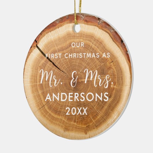 木目素朴スライス初めてのクリスマスの先結婚した セラミックオーナメント (左)