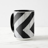 木目絵を描黒と白 マグカップ (正面左)