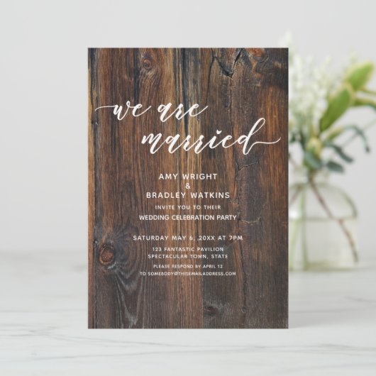 木目調の手書き風 結婚しましたの受付 招待状 (スタンド正面)