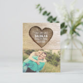 木素朴彫りの木のハート写真の日付を保存 案内ポストカード (スタンド正面)