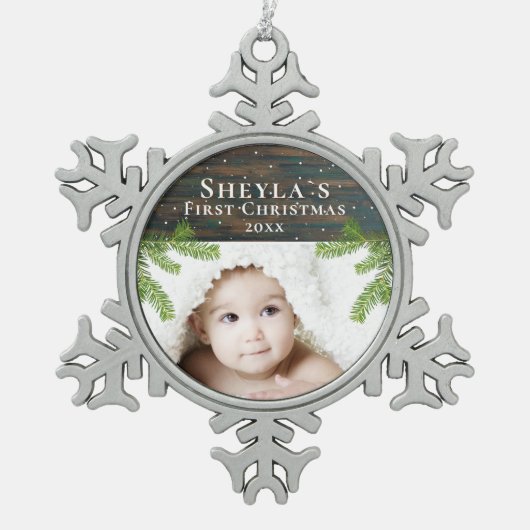 木素朴枝ベビー初めてのクリスマス写真 スノーフレークピューターオーナメント (正面)