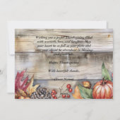 木製のカボチャと葉のハッピーサンクスギビング シーズンカード (裏面)