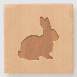 木製のデザインで刻まれるウサギのシルエット ストーンコースター