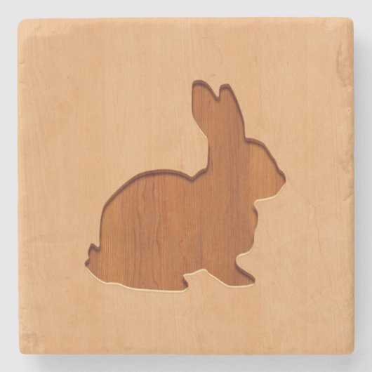 木製のデザインで刻まれるウサギのシルエット ストーンコースター (正面)