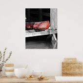 木製のボートハウスに古い赤いカヌー ポスター (キッチン)