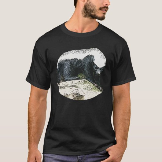 木製の切り株のTシャツのラーテル Tシャツ (正面)