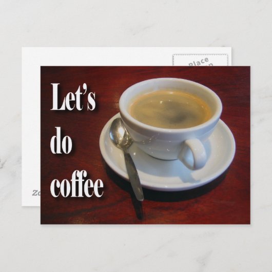 木製の机のコーヒーカップ ポストカード (正面/裏面)