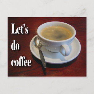 木製の机のコーヒーカップ ポストカード