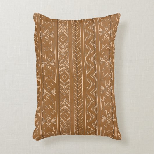 木製の板にエスニック模様。ヴィンテージ図 アクセントクッション (正面(垂直))