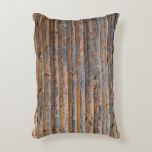 木製の板の古い壁の亀裂。ビーム作成 アクセントクッション (正面(垂直))