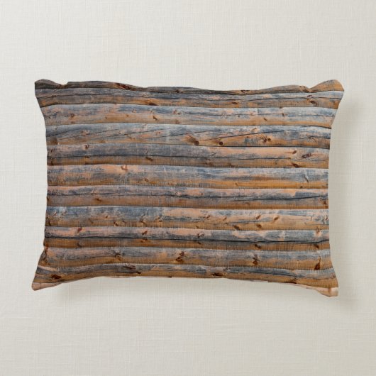 木製の板の古い壁の亀裂。ビーム作成 アクセントクッション (裏面)