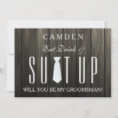 木製の背景のスーツ私のgroomsmanになる 招待状 (正面)