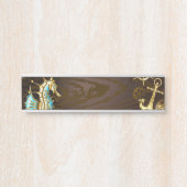 木製の背景（メカニカルシーホース付き） サインプレート (正面)