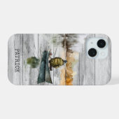 木製の釣り湖の漁師 iPhone 15ケース (裏面横)