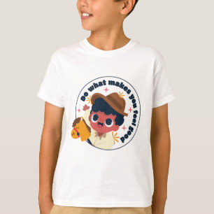 木製の馬が陽気な少年 Tシャツ