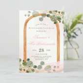 木製アーチピンクユーカリプスブリデスメイドランチョン 招待状 (スタンド正面)