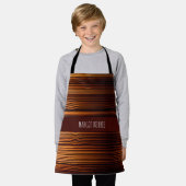 木製オークのテクスチャライン幾何学的パターン エプロン (着用した状態)