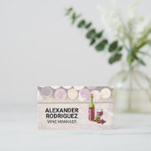 木製テーブルのワインコルク |ワインボトル 名刺 (スタンド正面)