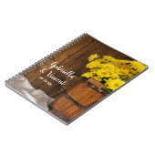 木製バケットと黄色デイジーカントリーウェディング ノートブック (左側)