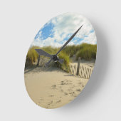 木製フェンス付き砂丘 ラウンド壁時計 (傾斜)