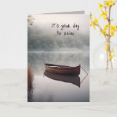 木製ボートオンレイク誕生日 カード (黄色い花)