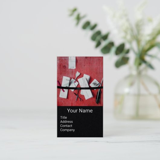 木製モノグラムレッドブラック紙のレターホルダー 名刺 (スタンド正面)