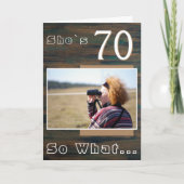 木製ユーモア 70歳誕生日写真 カード (正面)