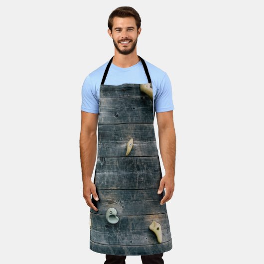 木製壁掛け4基 エプロン (着用した状態)