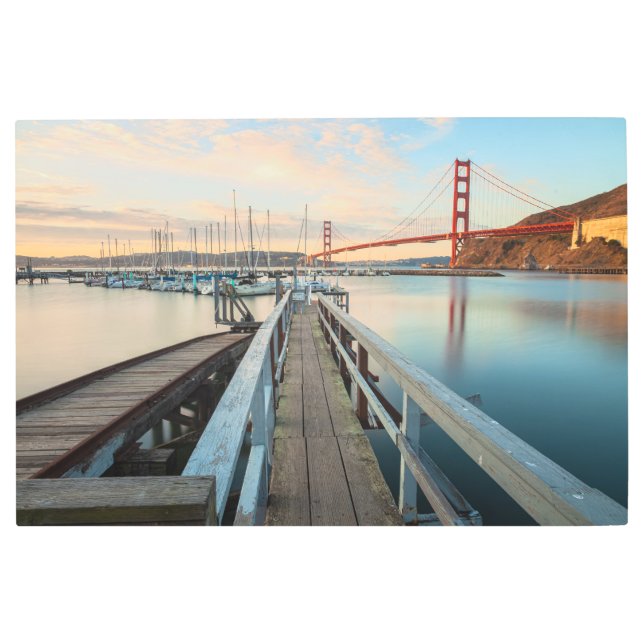 木製桟橋からのゴールデンゲート メタルプリント (正面)
