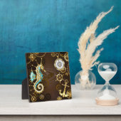 木製背景と機械式水上馬 フォトプラーク (インサイチュ)