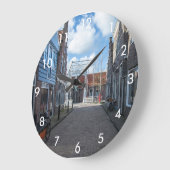 木造の橋を伝統的持つオランダ村 ラージ壁時計 (傾斜)