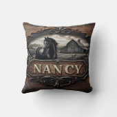 木造の看板に名前を付けた馬と納屋の彫刻 クッション (裏面)