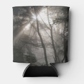 木陰の森を抜ける日光 缶クーラー (正面)