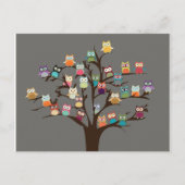 木|の背景のかわいいフクロウ ポストカード (正面)