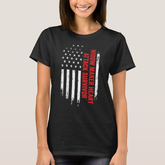 未亡人メーカーハート攻撃生存者アメリカ国旗Re Tシャツ (正面)