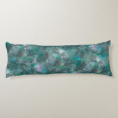 未完成の壁の漆喰の上にスポッティング緑がかったシアン ボディピロー (裏面)