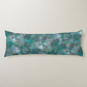 未完成の壁の漆喰の上にスポッティング緑がかったシアン ボディピロー (正面)