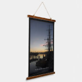 未明の巡礼者 吊り下げ型タペストリー (傾斜あり)