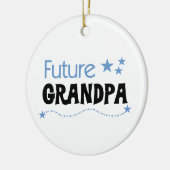 未来のおじいちゃんTシャツと贈り物 セラミックオーナメント (左)