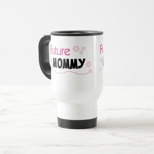 未来のお母さんのTシャツおよびギフト トラベルマグ (正面左)