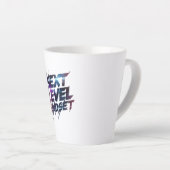 未来のグリッチタイポグラフィで成功を掴め カフェラテマグ (右アングル)