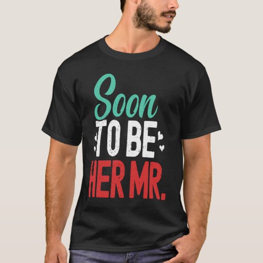 未来の夫が婚約者婚約したになる Tシャツ (正面)