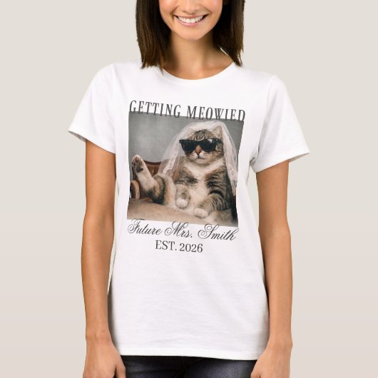 未来の奥様はにゃんにゃん Tシャツ (正面)