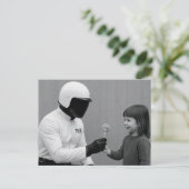 未来の警官 ポストカード (スタンド正面)