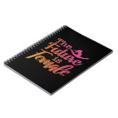 未来は女性引用文 – フェミニスト体操 ノートブック (左側)