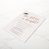 未来は明るい金ゴールドスクリプト卒業キャップ 箔招待状 (回転した状態)