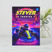 未来的なゴーカートレースの誕生日パーティー 招待状 (スタンド正面)
